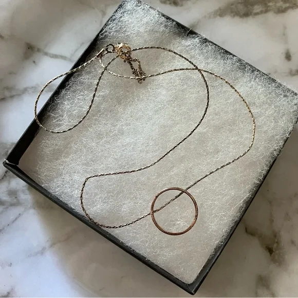 H&M Rose-gold ring-shaped metal pendant - Picture 3 of 4